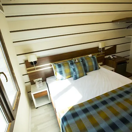 Altinpark Otel *
